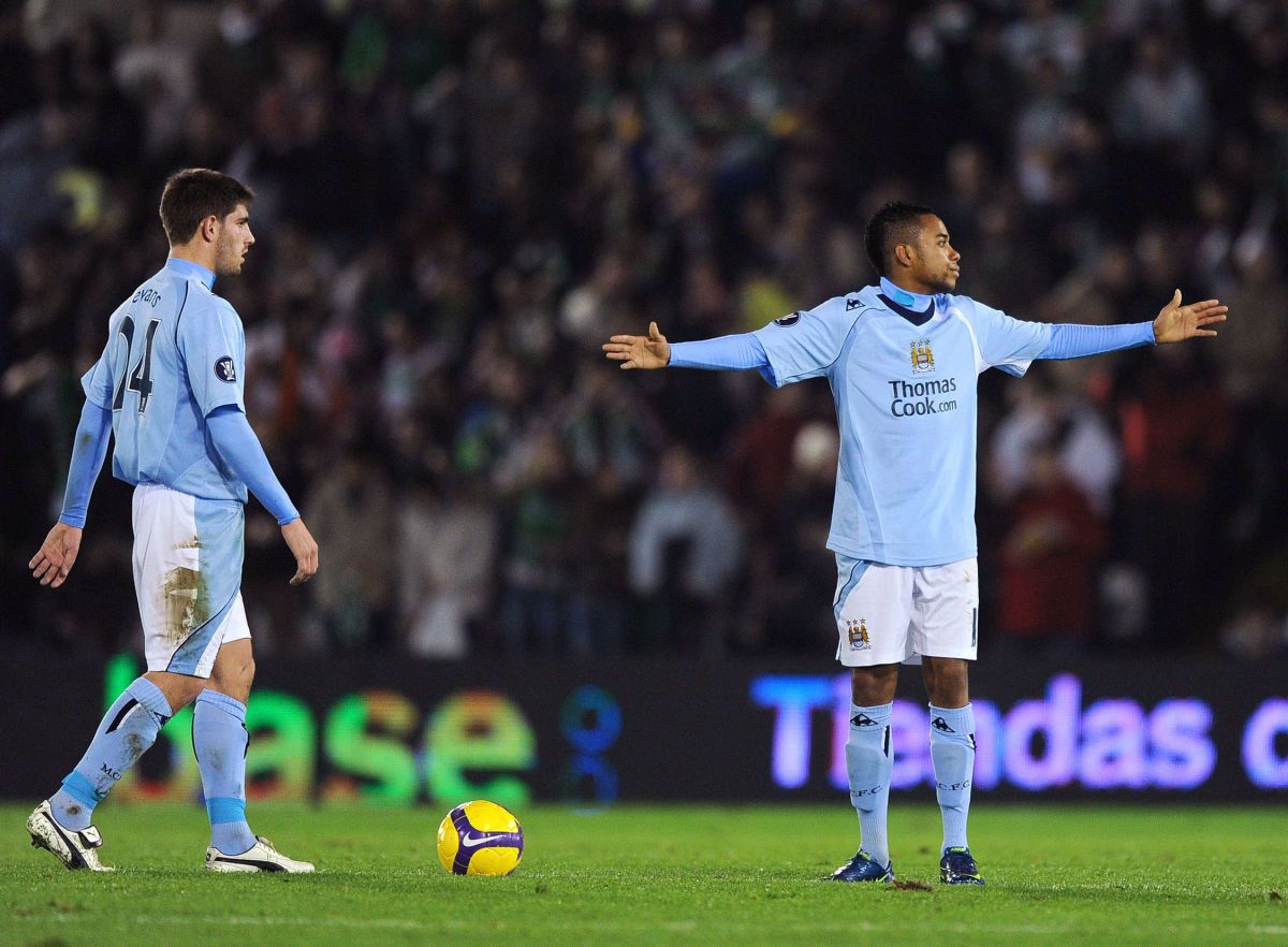 racing-santander-v-manchester-city-uefa-cup-5d0ca7eb6659bdb689000001.jpg