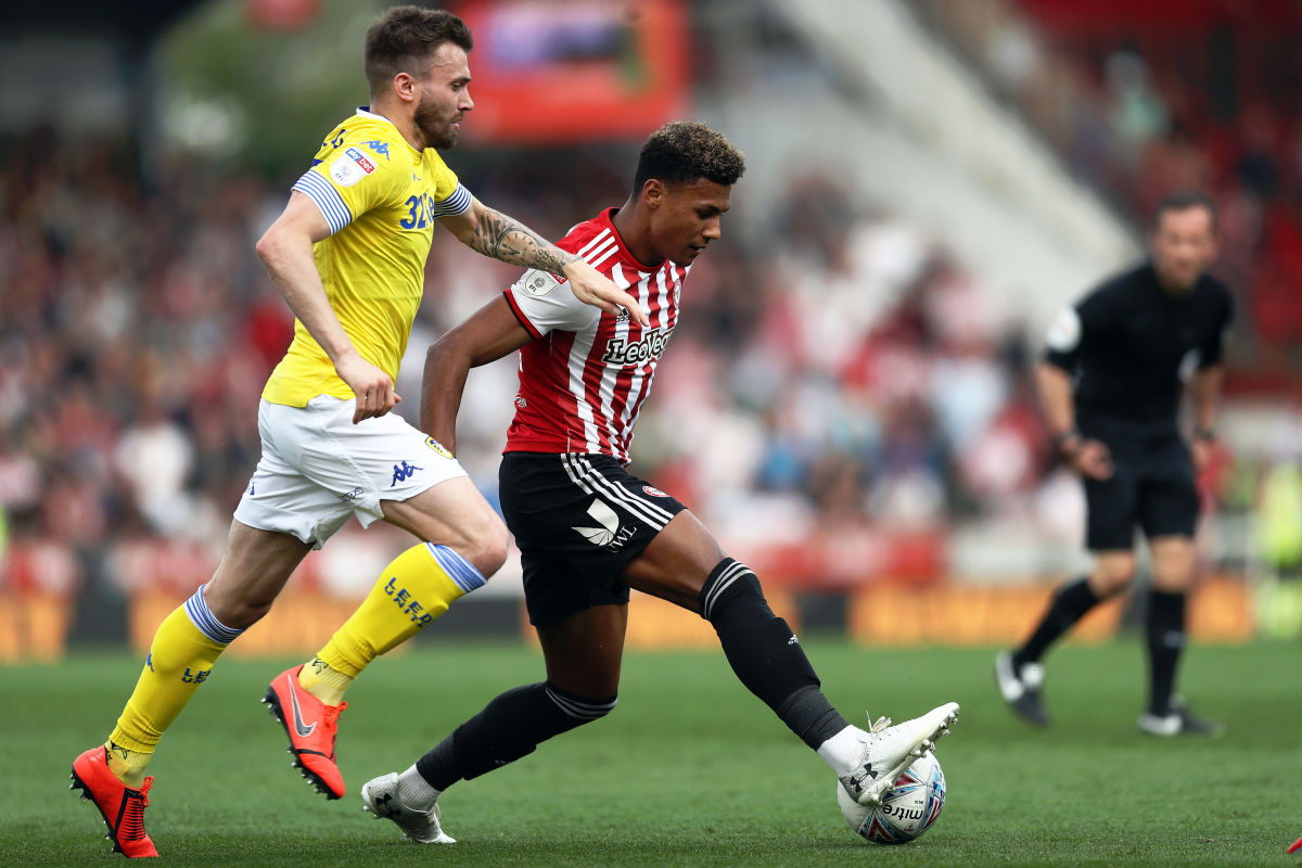 brentford-v-leeds-united-sky-bet-championship-5d3f325036e0d04edd000001.jpg