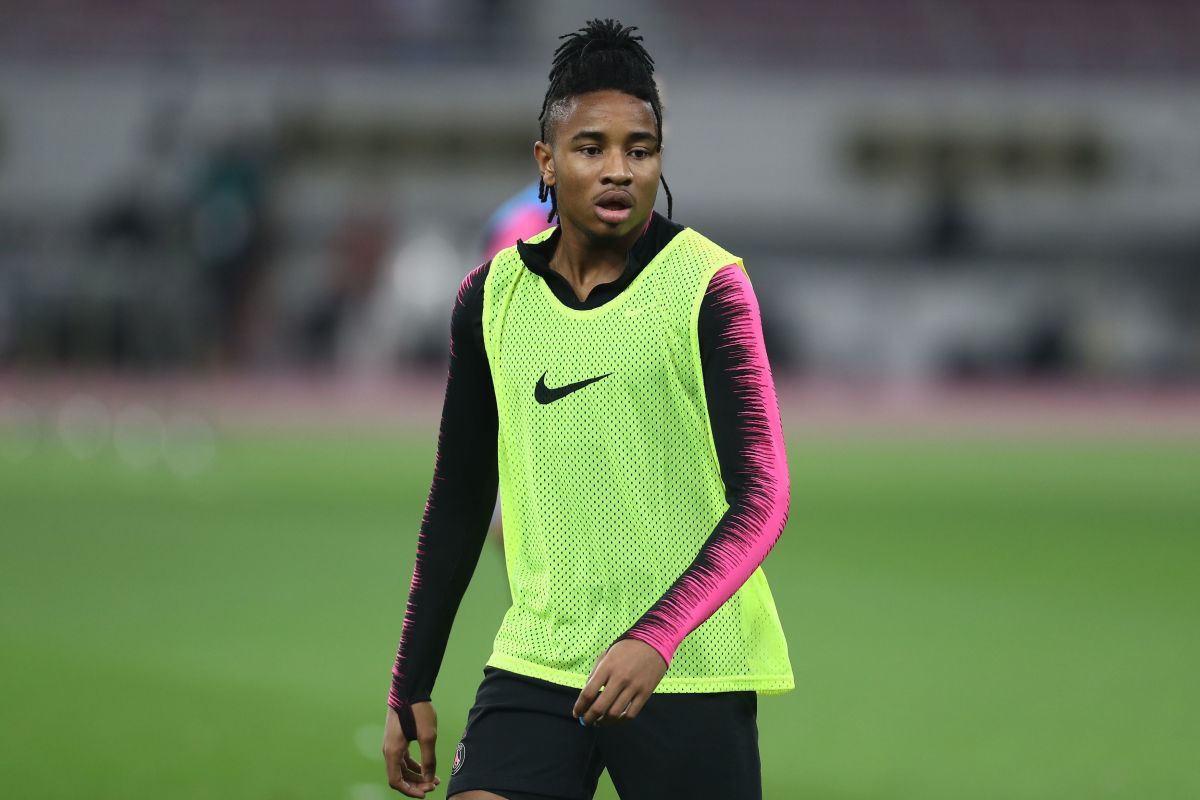 fbl-qat-fra-psg-training-5c5175759aa5a4ac6c000001.jpg
