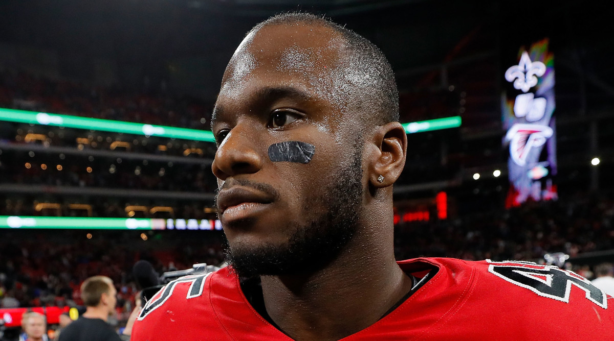 Deion Jones extension Falcons sign LB to fouryear deal Sports