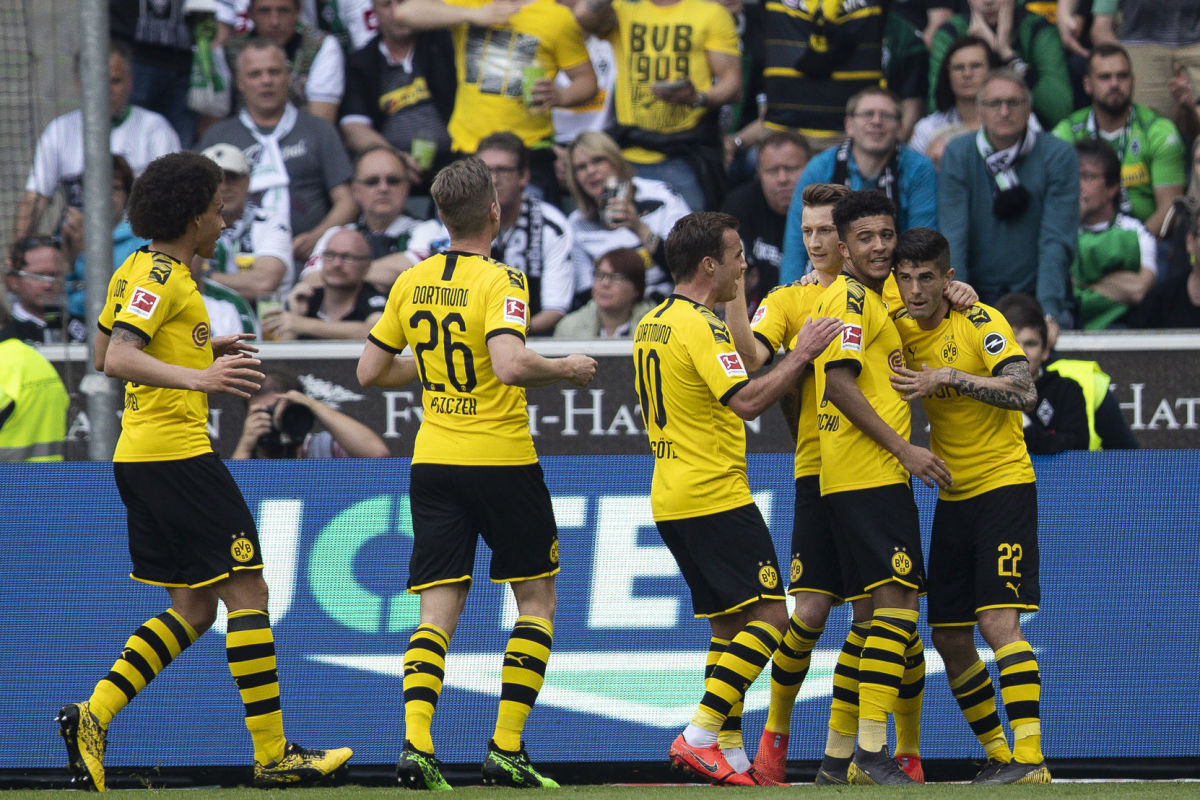 borussia-moenchengladbach-v-borussia-dortmund-bundesliga-5cee50f886faeb0f49000001.jpg