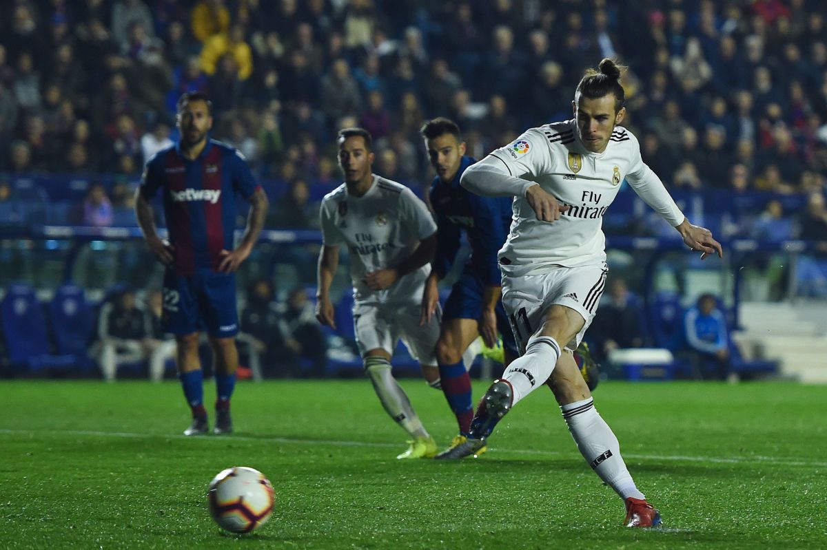 levante-ud-v-real-madrid-cf-la-liga-5c7510d60e45b5311f000002.jpg