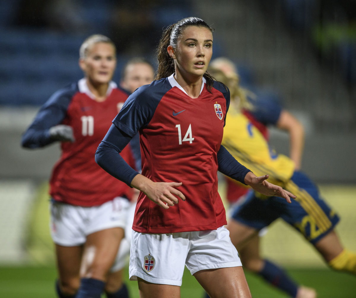 sweden-v-norway-women-s-international-friendly-5cefed4c92564498c4000001.jpg