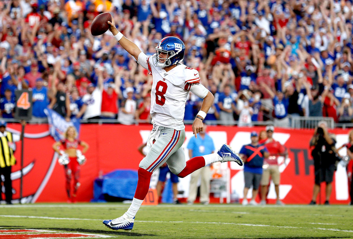 daniel-jones-giants-bucs-1.jpg