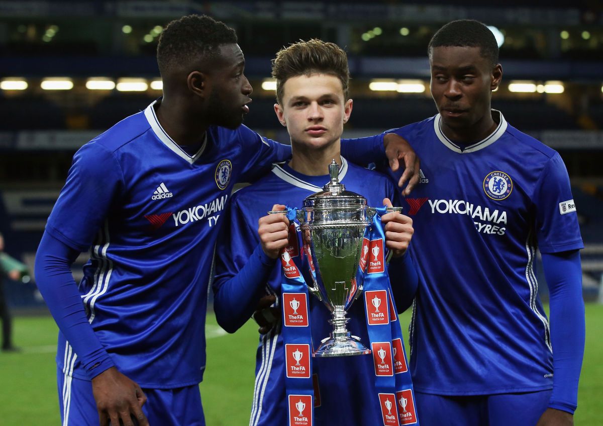 chelsea-v-manchester-city-fa-youth-cup-final-second-leg-5cc2ec2ed6088447ec000001.jpg
