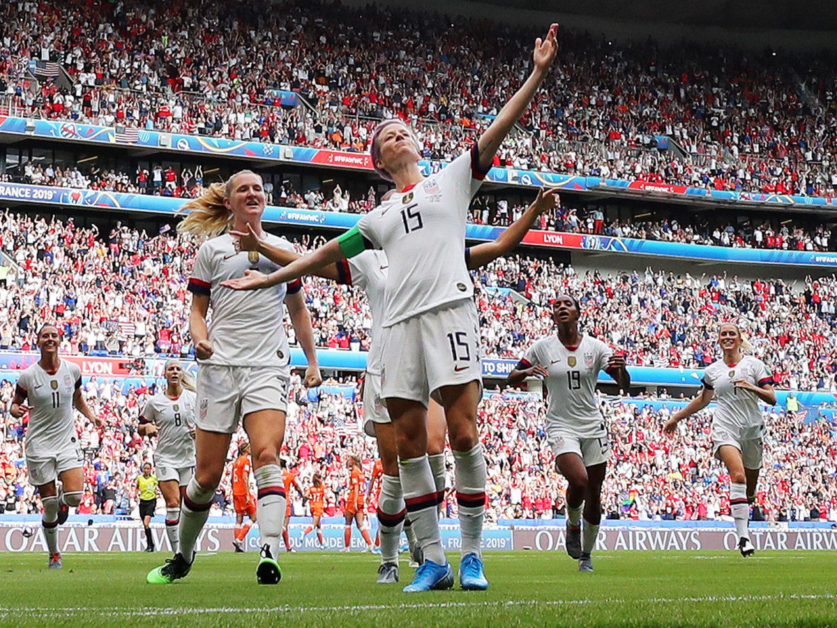 rapinoe-pose-wwc.jpg