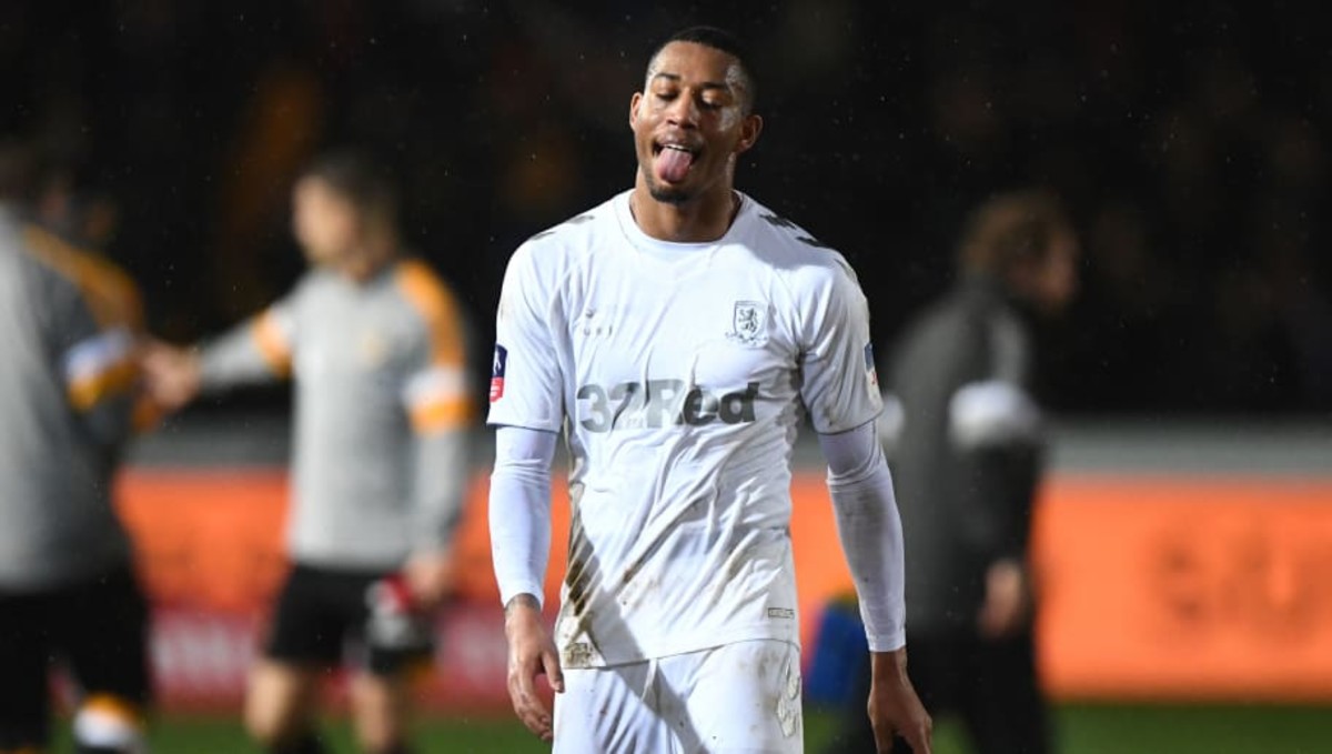 winger-rajiv-van-la-parra-has-been-ruled-out-for-the-rest-of-the-season-5ca64bf11f9e17bf50000001.jpg
