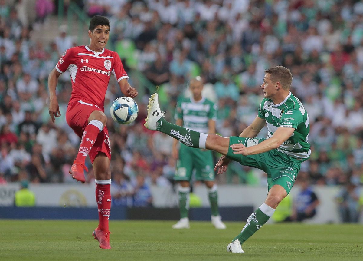 santos-laguna-v-toluca-torneo-clausura-2019-liga-mx-5c735d7452941602a2000002.jpg
