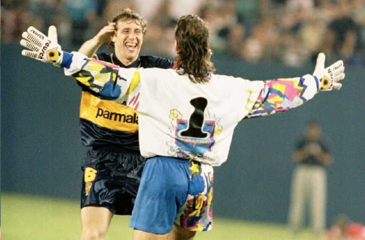 boca-juniors-argentina-goalie-carlos-navarro-mon-5d65be3955aa31acd800001f.jpg