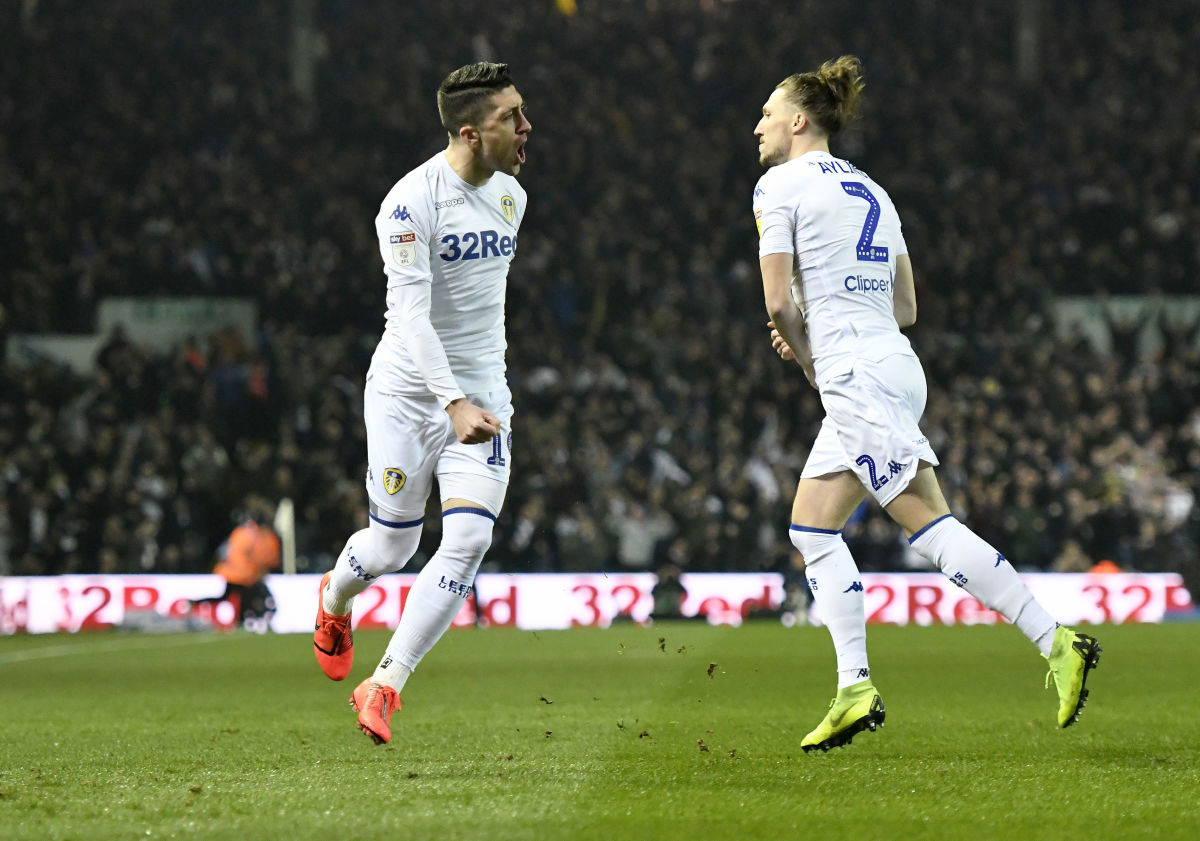 leeds-united-v-west-bromwich-albion-sky-bet-championship-5c7e75f8e17e1004ac000001.jpg