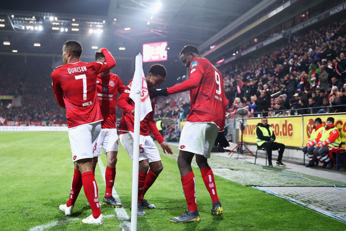 1-fsv-mainz-05-v-sport-club-freiburg-bundesliga-5caf4bbd10a156be1a000001.jpg
