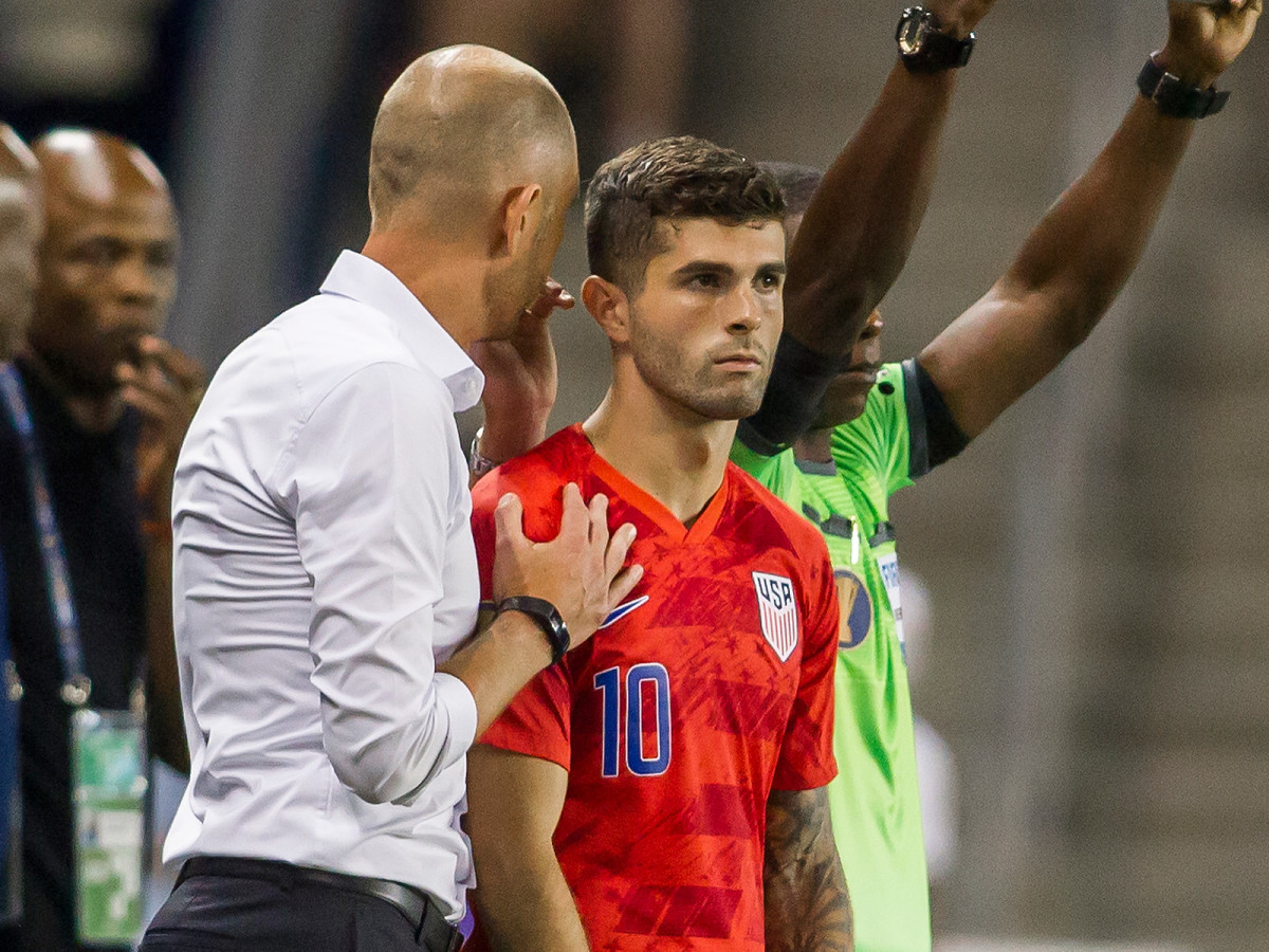 berhalter-pulisic-usa-curacao-gold-cup.jpg
