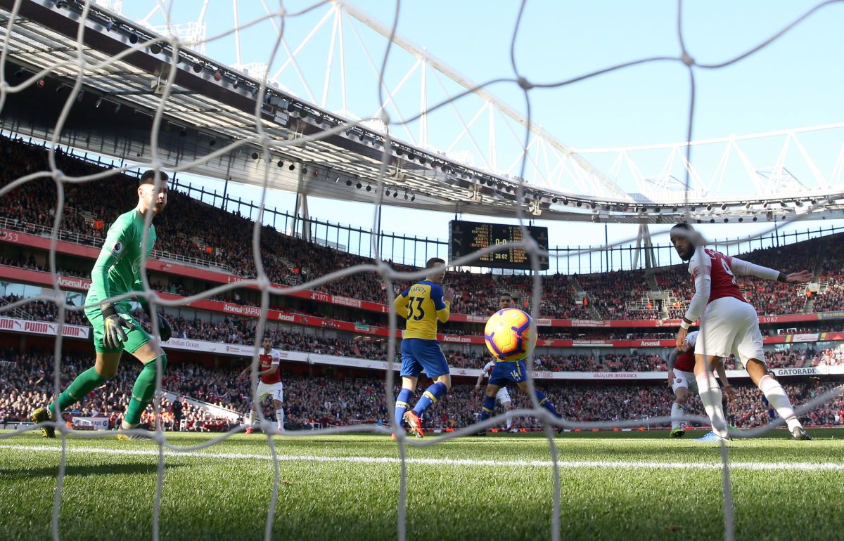 arsenal-fc-v-southampton-fc-premier-league-5c73bb378dcc861b42000061.jpg