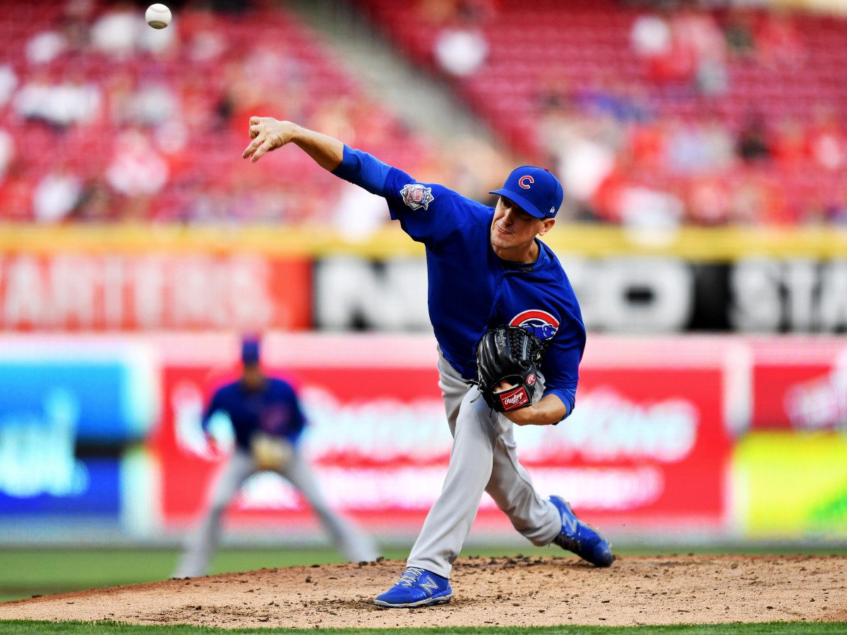 kyle-hendricks-inline-beller.jpg