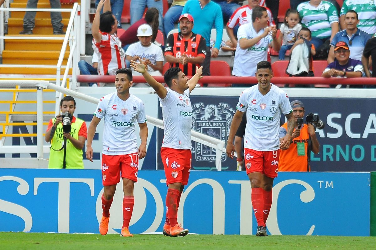 fbl-mex-necaxa-santos-5d6581895b704017d4000001.jpg