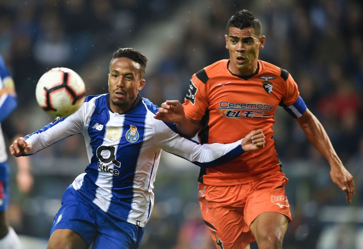 fbl-por-league-1-porto-portimonense-5c35d3937236021546000003.jpg