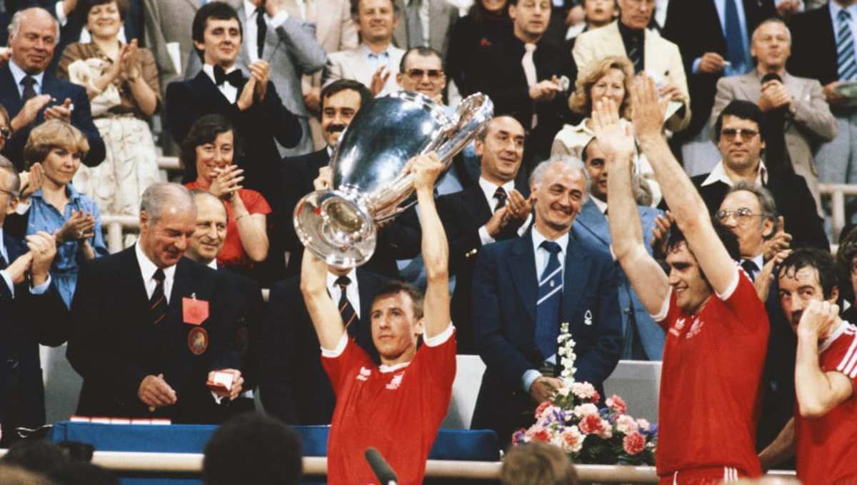 nottingham-forest-1979-european-cup-winners-5d08982390ddaf9fd1000001.jpg