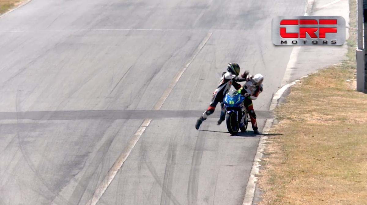tuesday-hot-clicks-costa-rica-motorcycle-race-fight-video.png