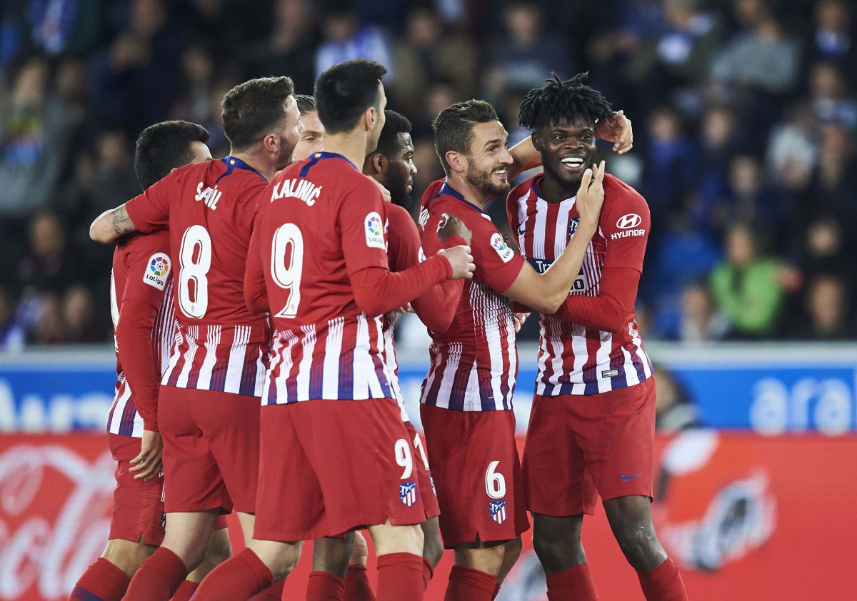 deportivo-alaves-v-club-atletico-de-madrid-la-liga-5c9ff2932e4316f1ed000005.jpg