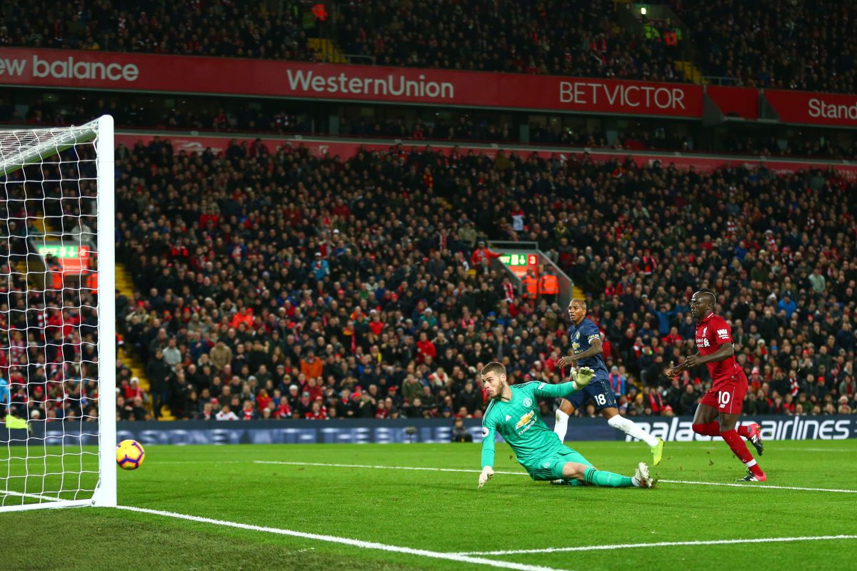 liverpool-fc-v-manchester-united-premier-league-5c6435414eed500eb1000007.jpg