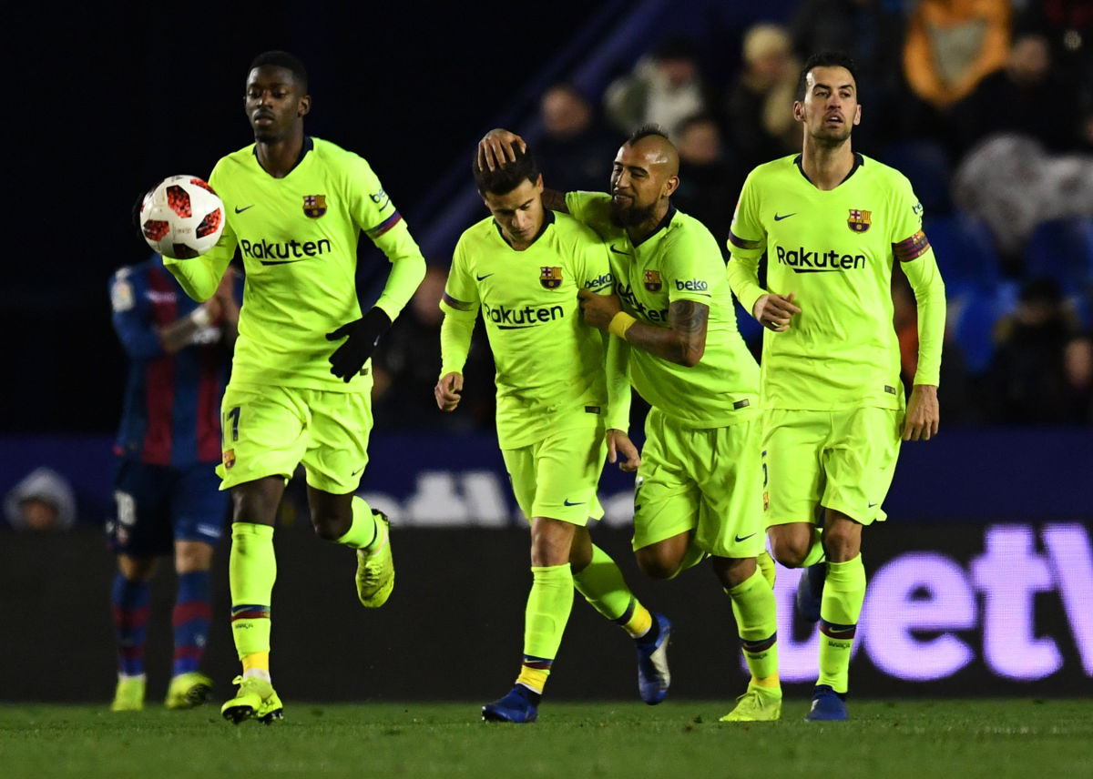 levante-v-fc-barcelona-copa-del-rey-round-of-16-5c37c77de495e2bc63000001.jpg