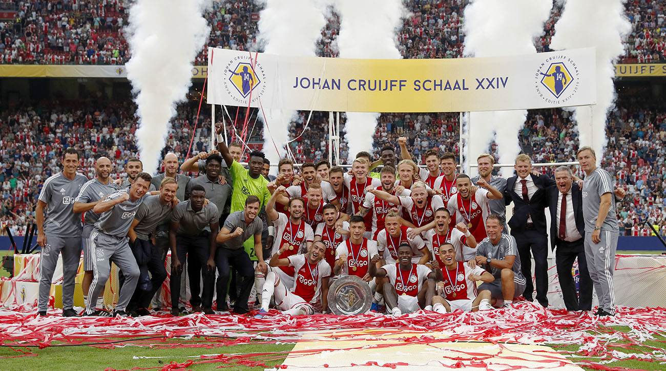 cafe heb vertrouwen Beleefd Dolberg, Blind score as Ajax wins Dutch Super Cup over PSV Eindhoven -  Sports Illustrated