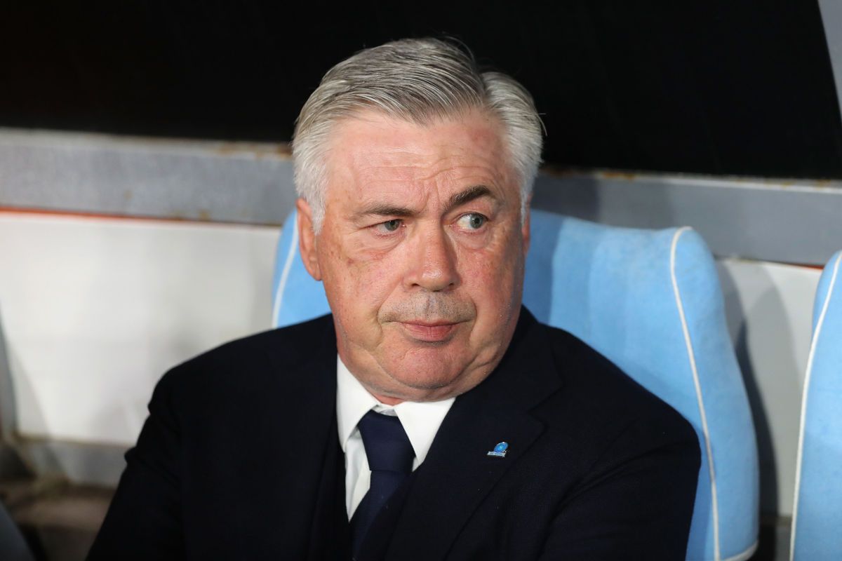 s-s-c-napoli-v-arsenal-uefa-europa-league-quarter-final-second-leg-5d4acecb72ceb80838000001.jpg