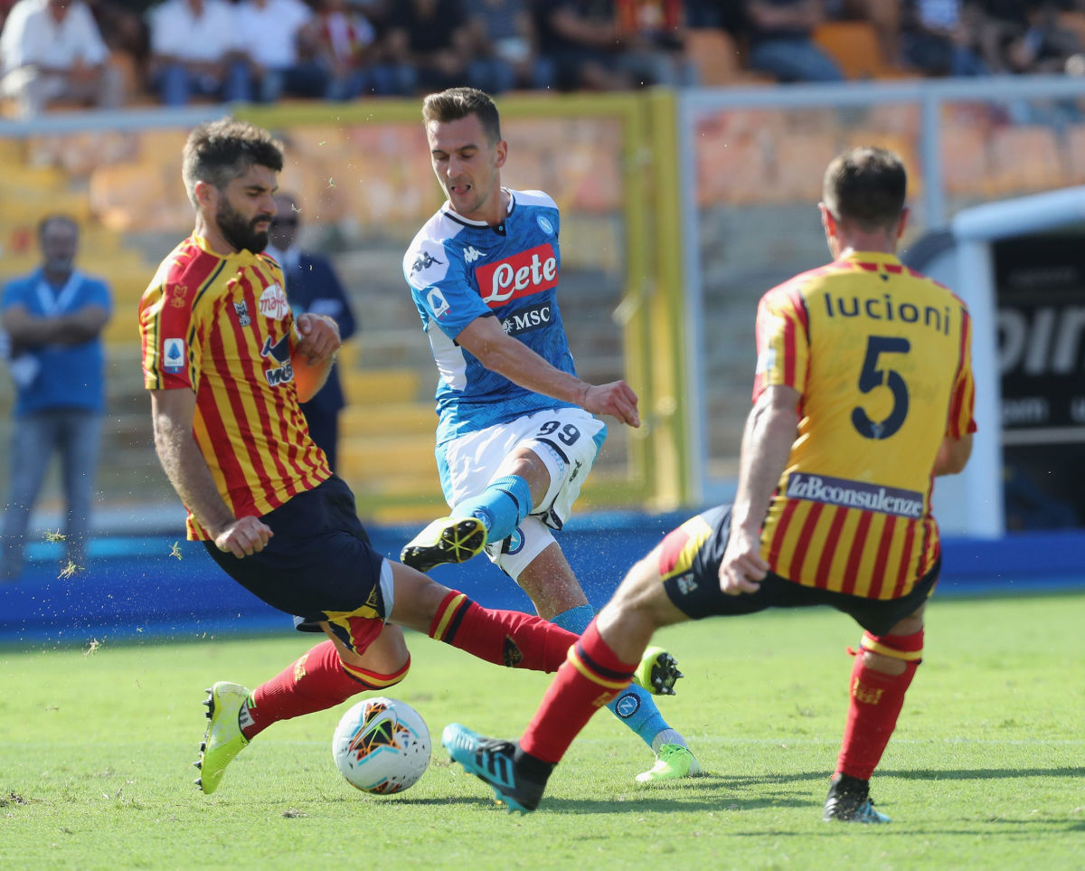 us-lecce-v-ssc-napoli-serie-a-5d878eea74110e2c9e000001.jpg