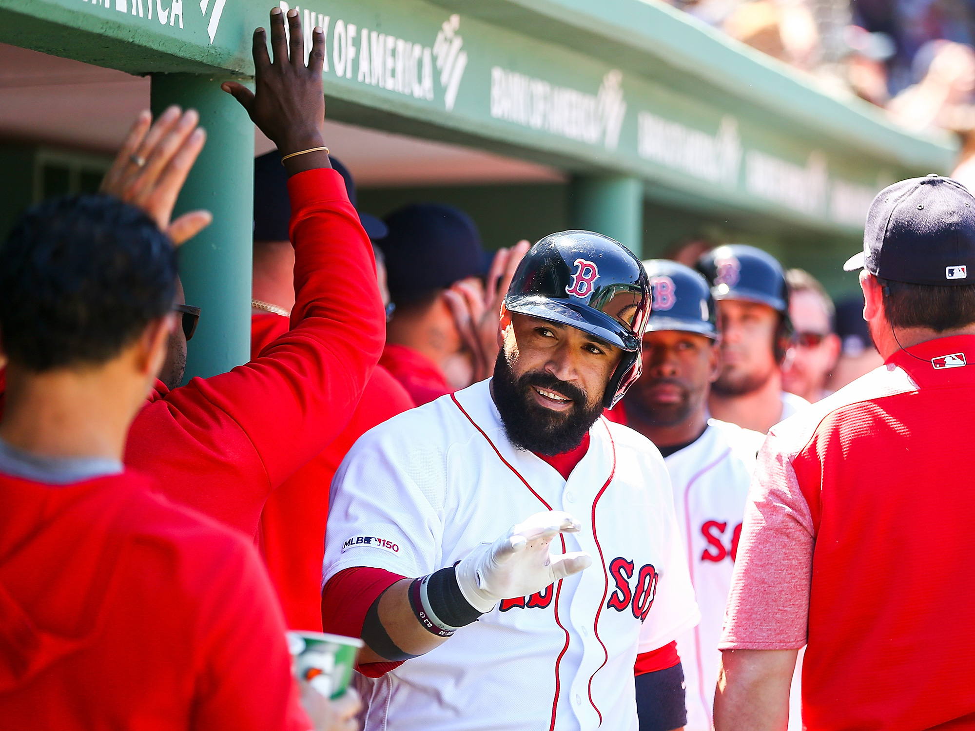 sandy-leon-red-sox-dugout.jpg