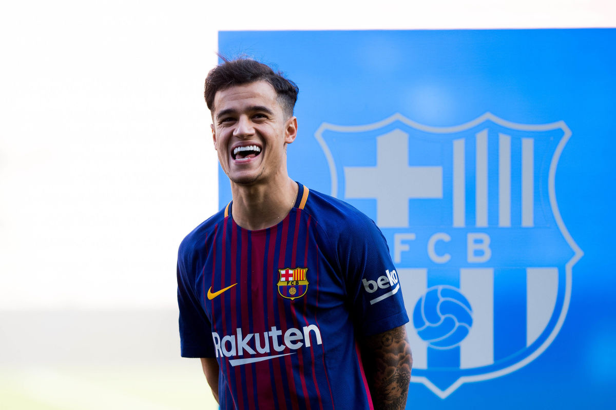 new-barcelona-signing-philippe-coutinho-unveiled-5d8764ae74110eaad3000001.jpg