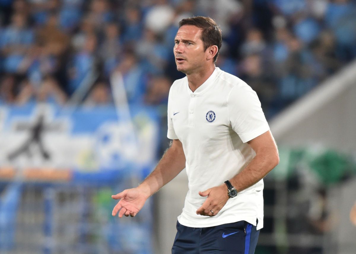 fbl-jpn-eng-pr-kawasaki-chelsea-5d3e9bdcc34e27af7e000003.jpg