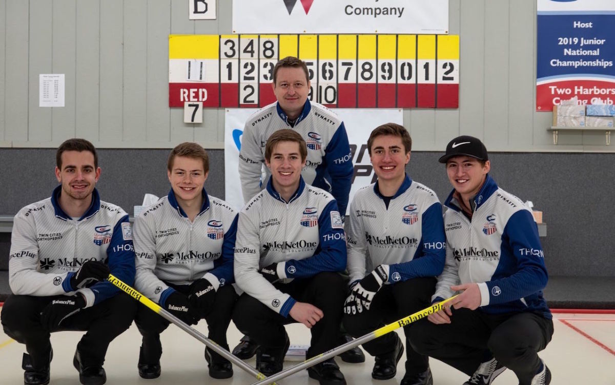 team-stopera-curling-photo.jpg