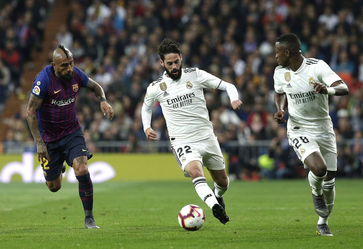 real-madrid-cf-v-fc-barcelona-la-liga-5cc5939f17fb4b163f000001.jpg
