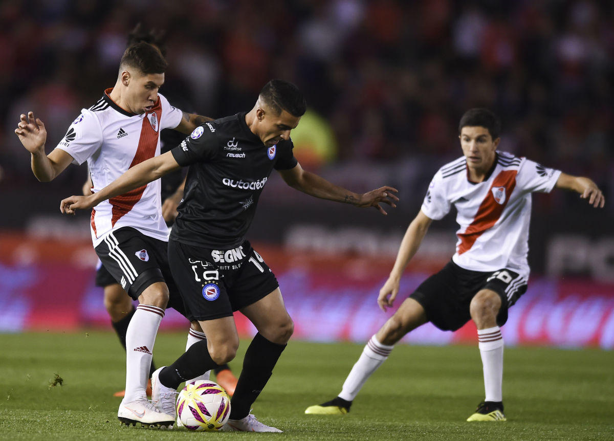 river-plate-v-argentinos-juniors-superliga-2018-19-5d3776f0b75ba5bd50000001.jpg
