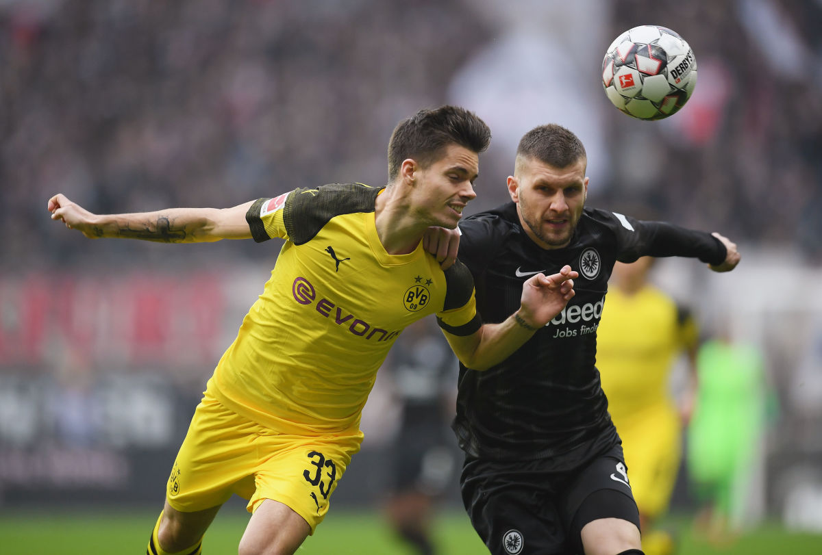 eintracht-frankfurt-v-borussia-dortmund-bundesliga-5d84ede274110e5c7d000001.jpg
