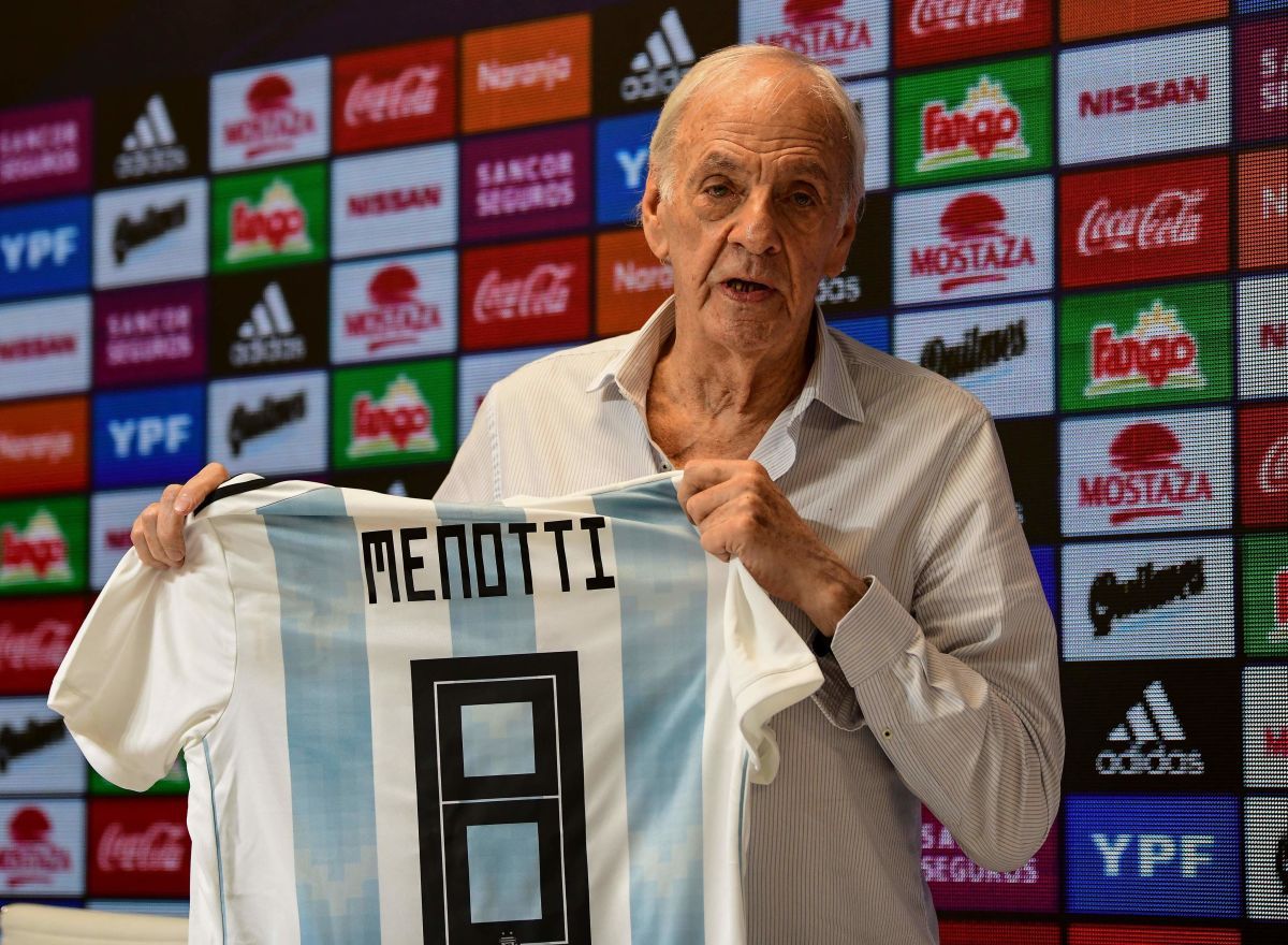 fbl-arg-afa-menotti-5c9ed5e22e4316d1a6000001.jpg
