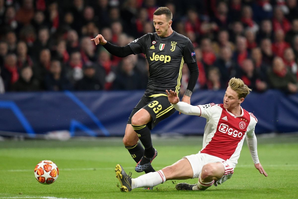 fbl-eur-c1-ajax-juventus-5cae5a0310a156a8b3000001.jpg