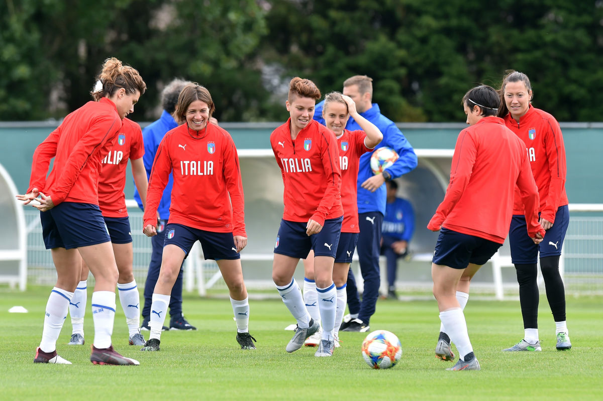 italy-women-training-session-press-conference-2019-fifa-women-s-world-cup-france-5cfa6be1569033f781000001.jpg