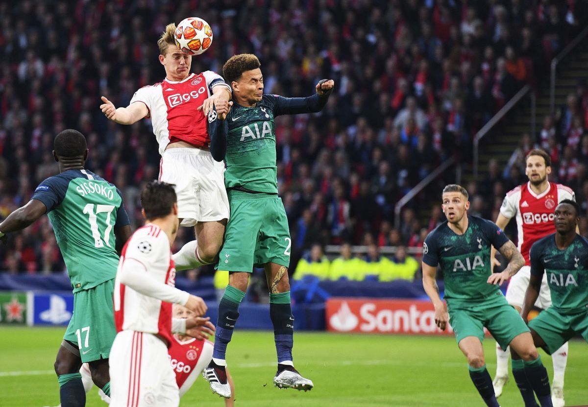 fbl-eur-c1-ajax-tottenham-5cf38f209256442e48000001.jpg