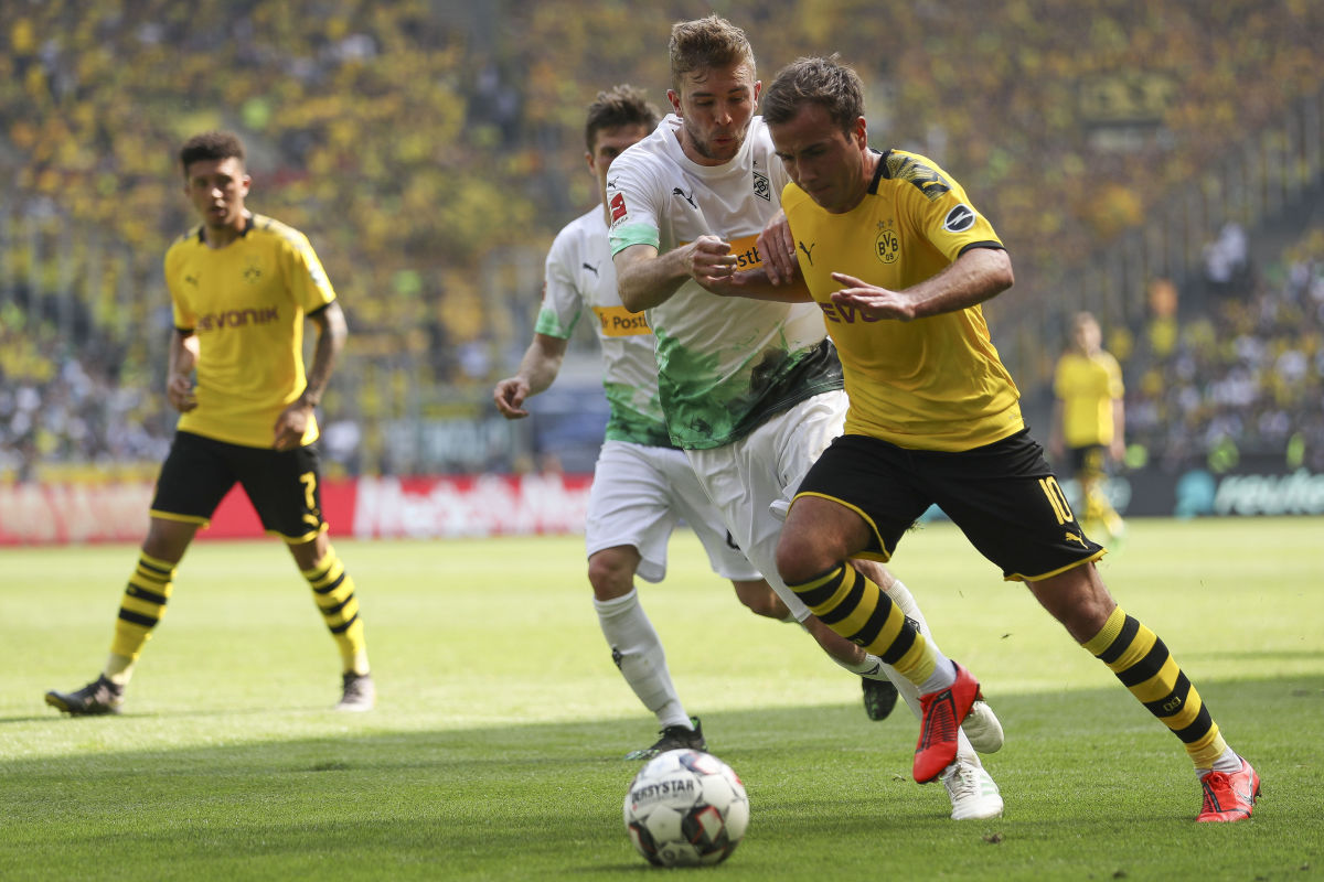 borussia-moenchengladbach-v-borussia-dortmund-bundesliga-5cefaeea87b35306d4000001.jpg