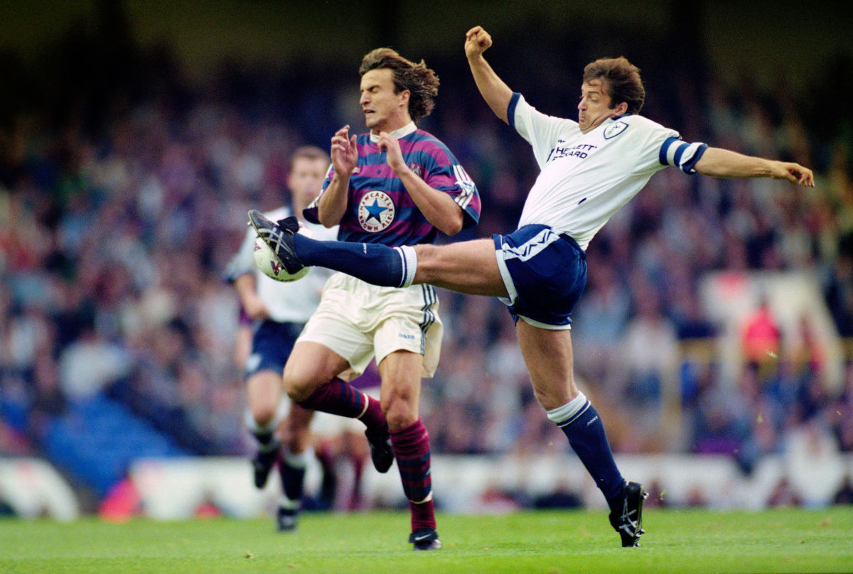 tottenham-hotspur-v-newcastle-united-premier-league-1995-5c99f51972dcb8f21b000001.jpg