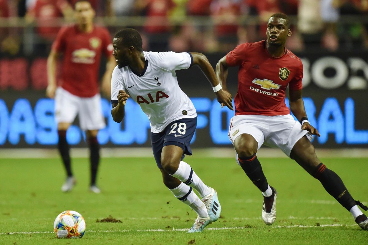 fbl-icc-chn-asia-manchester-united-tottenham-5d3aef1c8980808b5c000001.jpg