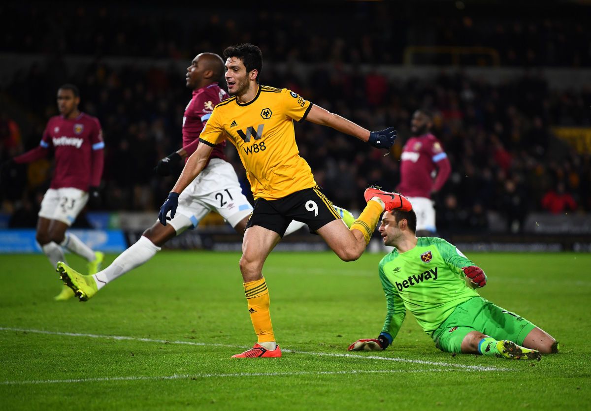 wolverhampton-wanderers-v-west-ham-united-premier-league-5c5100317130bbb60b000001.jpg