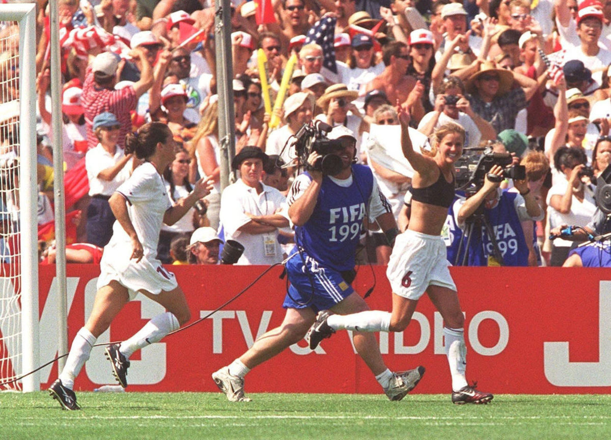fussball-frauen-wm-1999-finale-usa-chn-5-4-n-e-en-5caf460710a156cb96000002.jpg