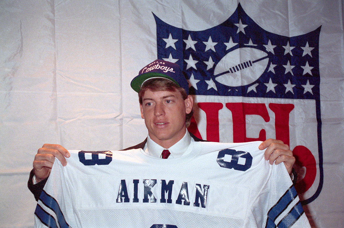 Aikman was the expected No. 1 overall choice of the 1989 draft, but that didn't mean contract negotiations lacked drama.