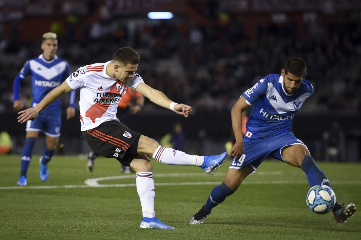 river-plate-v-velez-sarsfield-superliga-2019-20-5d882a2a74110eefed000002.jpg