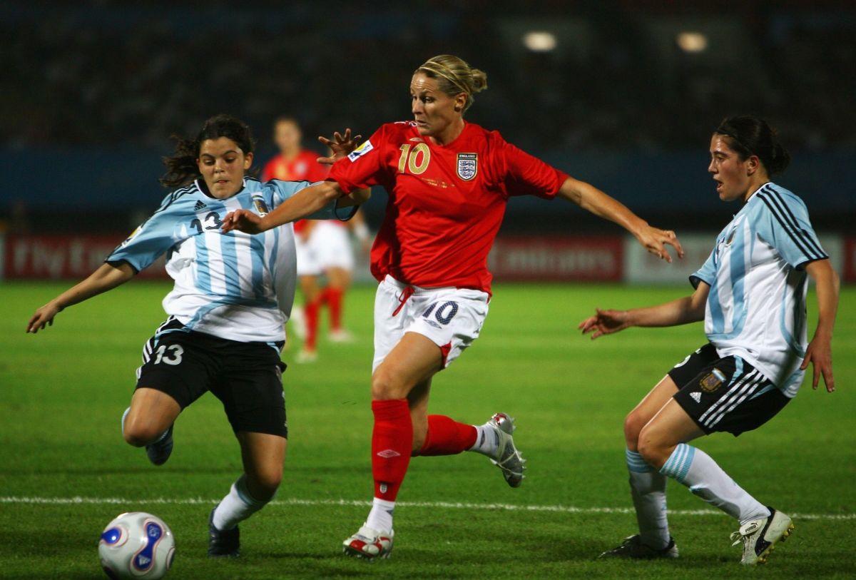 Kelly Smith,Maria Quinones,Florencia Mandrile Nunez