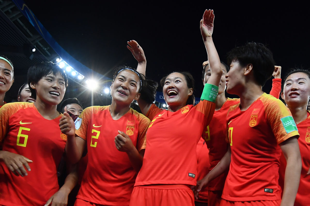 fbl-wc-2019-women-match16-rsa-chn-5d0390f78c17676e29000001.jpg