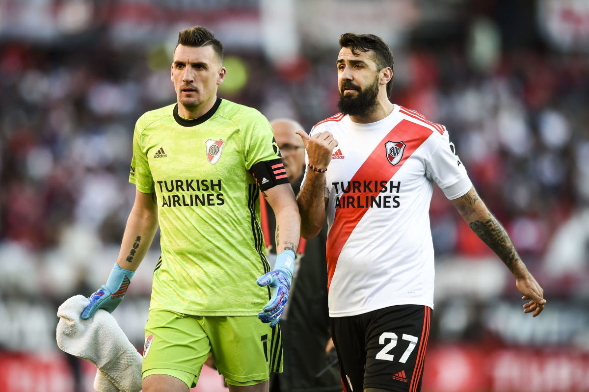 river-plate-v-boca-juniors-superliga-2019-20-5d8b9cc824574b7718000001.jpg