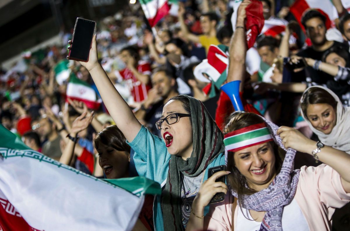 fbl-wc-2018-iri-esp-iran-women-5d877d9774110edaf3000001.jpg